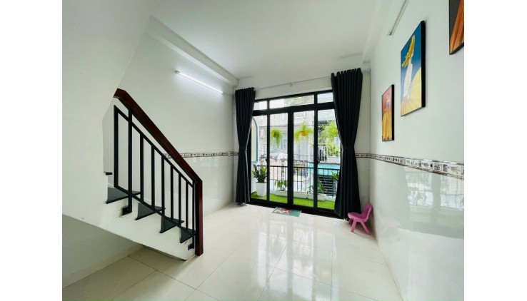 PHẠM VĂN CHIÊU - NHÀ 4 TẦNG - HẺM XE HƠI - CHỈ 2.98 TỶ - SỔ VUÔNG A4